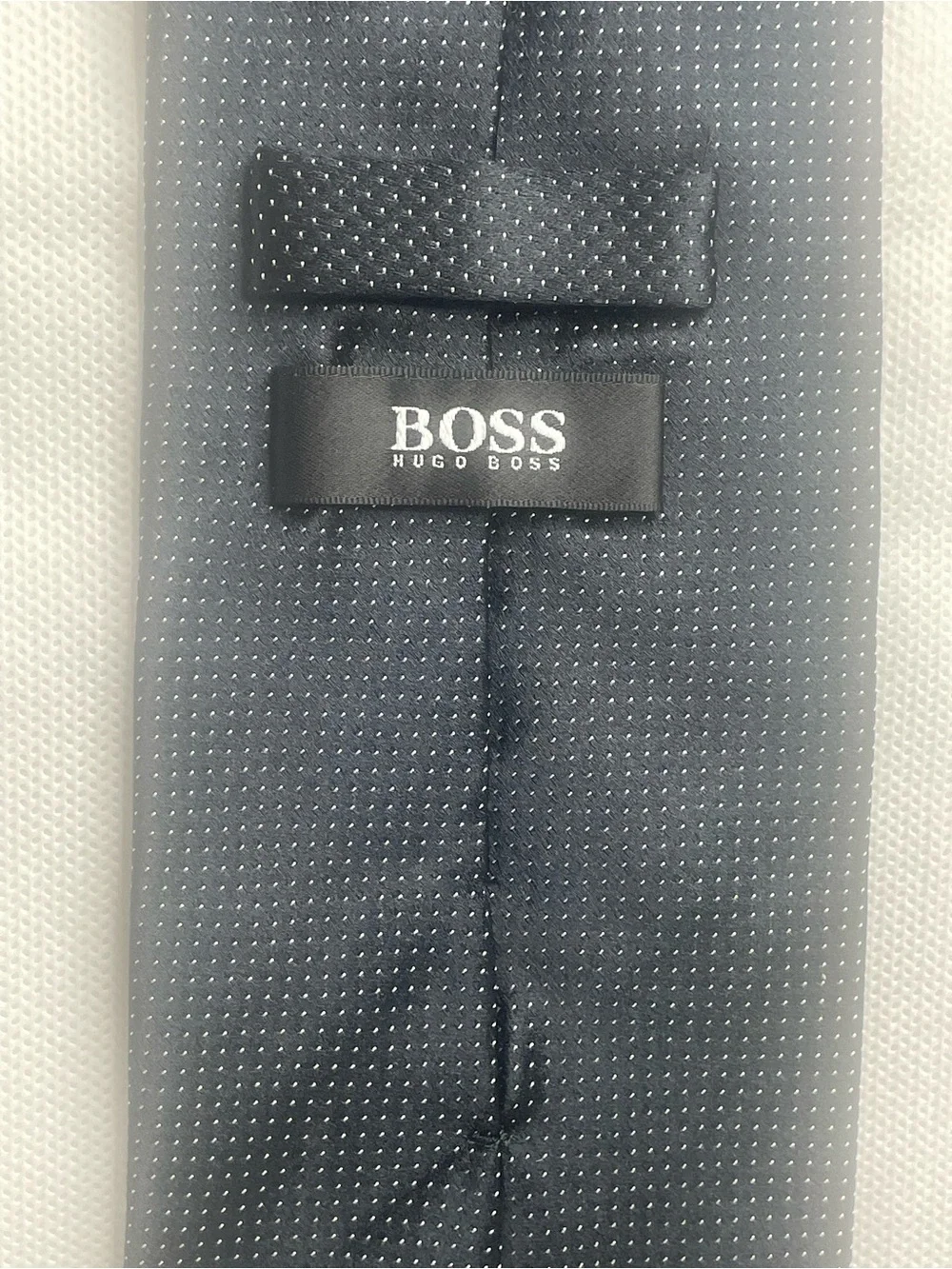 Hugo Boss Classic Polkadot Necktie Chrome Navy Blue 100% Silk Italian Made Tie